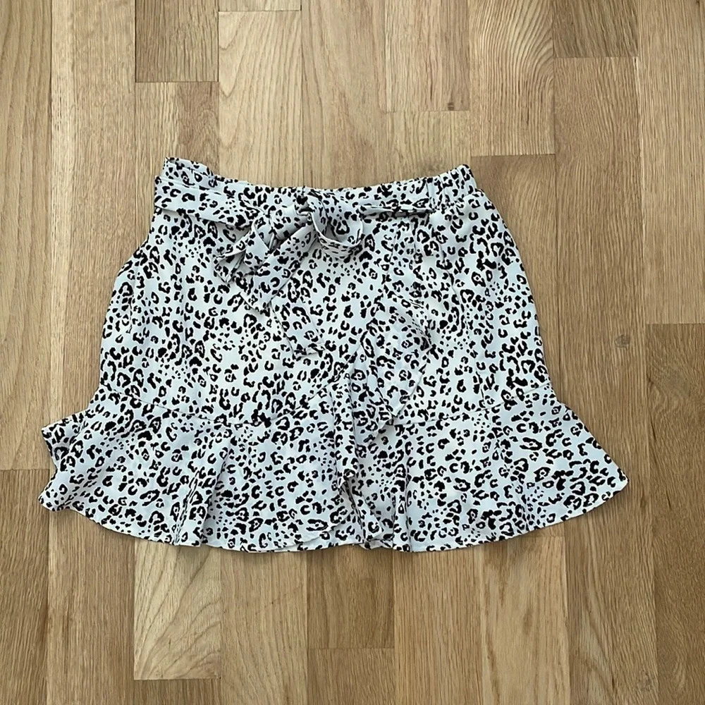 Altar'd State Ruffled Leopard Skirt